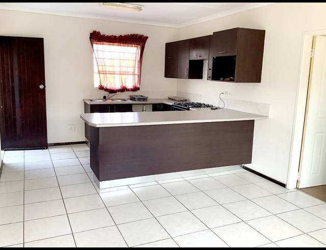 2 BEDROOM APARTMENT FOR SALE IN HONEYPARK